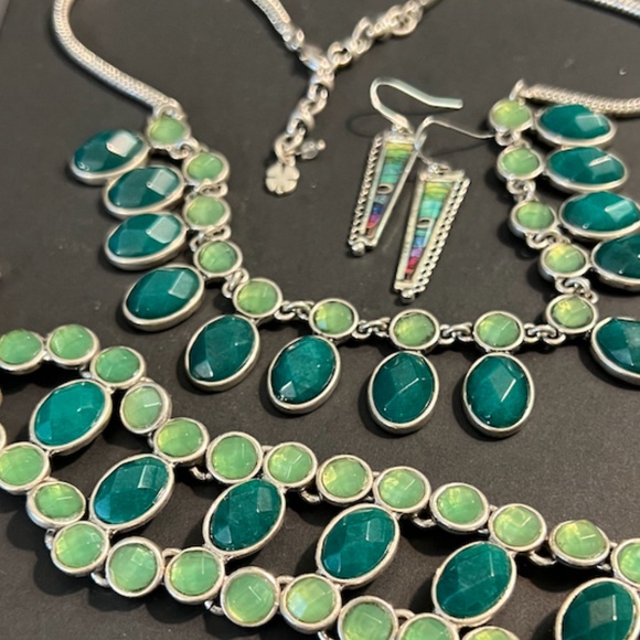 VINTAGE LUCKY BRAND: Reversable Necklace & Bracelet/Silvertone & Glass/Earrings - Picture 10 of 12